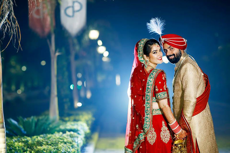 bride and couple by Vijay Kapoor Wedding-photography | Weddings Photos & Ideas