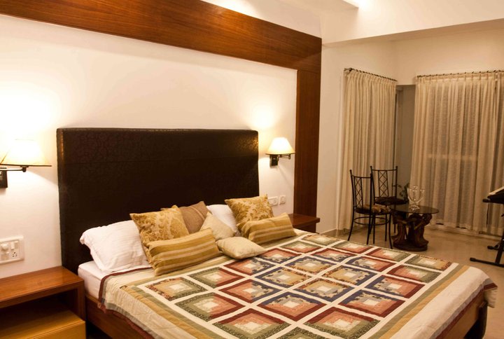 Gold Plush Bedroom by Dinsignia Architects And Interiors Bedroom Modern | Interior Design Photos & Ideas