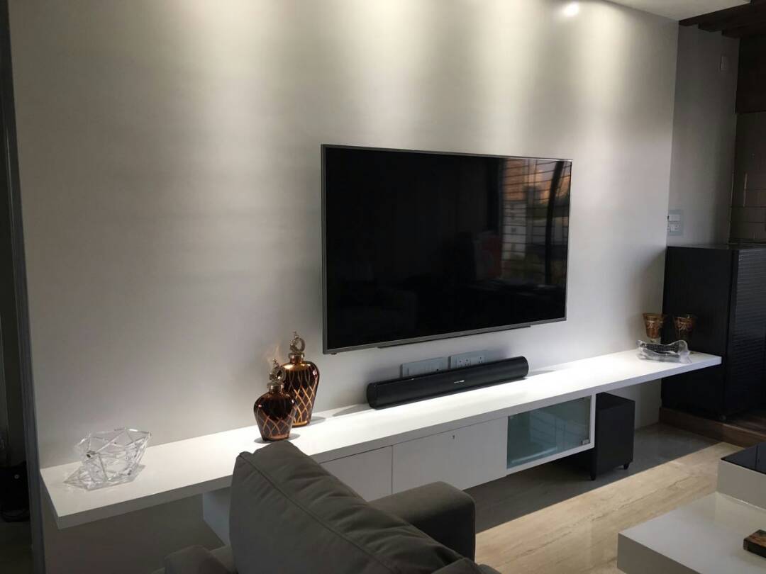 Modern Style Display Unit In Living Room by Nikeeta Mehta Living-room Modern | Interior Design Photos & Ideas