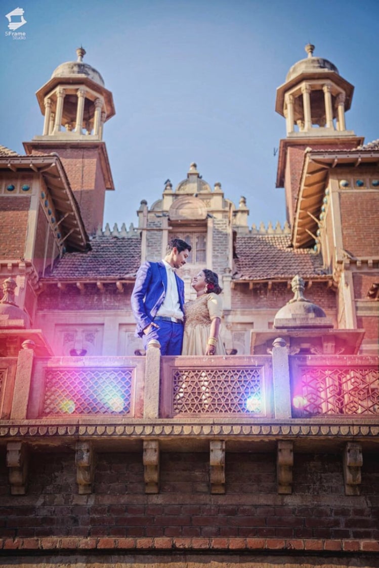 Pose At The Haveli by 5Frame Studio Wedding-photography | Weddings Photos & Ideas