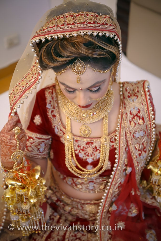Stellar Gold Jewellery For The Bride by Mohit Wedding-photography Bridal-jewellery-and-accessories | Weddings Photos & Ideas