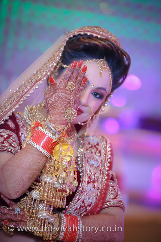 Bridal Portrait For The Wedding Day by Mohit Wedding-photography Bridal-jewellery-and-accessories | Weddings Photos & Ideas