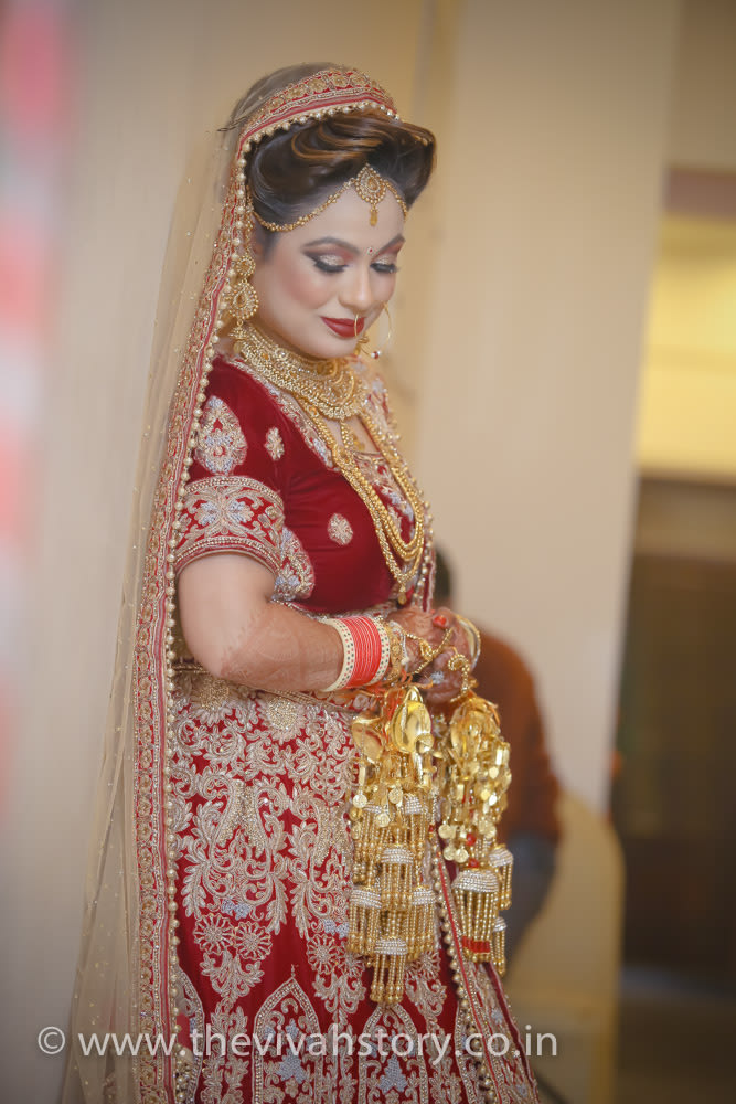 Wedding Day Portrait Of The Bride by Mohit Wedding-photography Bridal-jewellery-and-accessories | Weddings Photos & Ideas