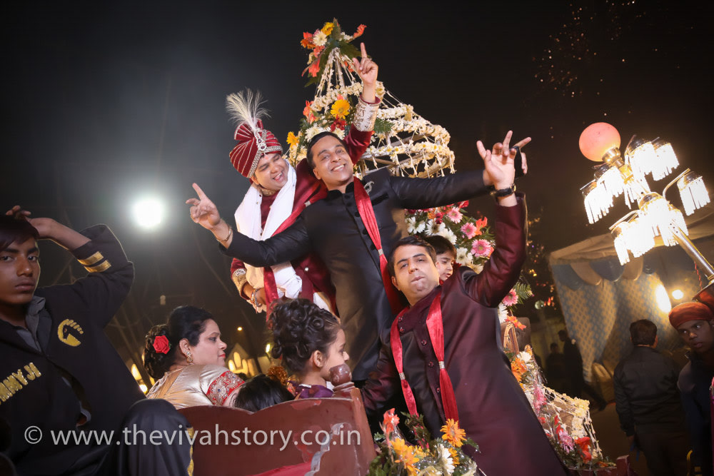 Groom With His Friends On Wedding Day by Mohit Wedding-photography | Weddings Photos & Ideas