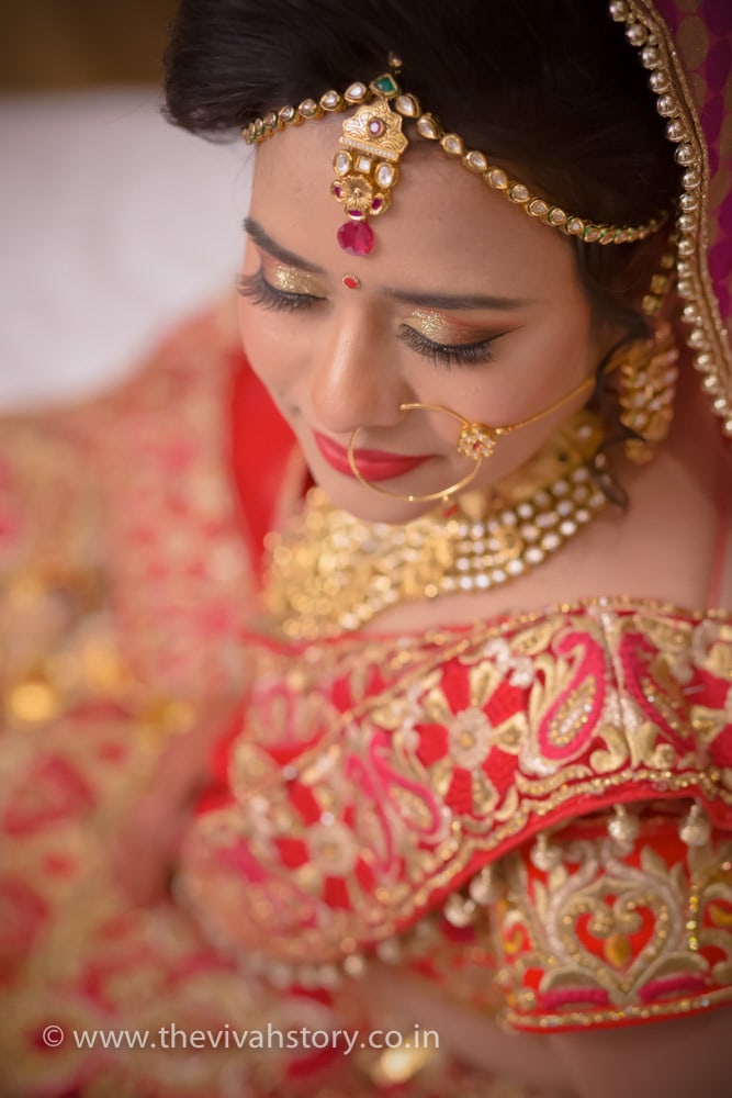 Bride Adorning Polki Kundan Jewellery For The Wedding by Mohit Wedding-photography Bridal-jewellery-and-accessories Bridal-makeup | Weddings Photos & Ideas