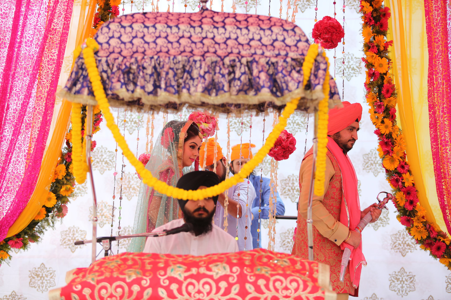Candid Capture of Bride and Groom During Their Wedding Ceremony by Amit Kumar Wedding-photography | Weddings Photos & Ideas