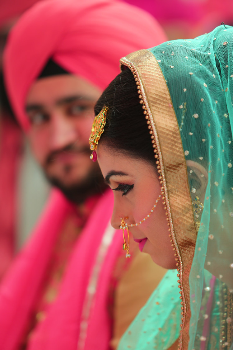 Bride Wearing Stunning Bold Eye Makeup by Amit Kumar Wedding-photography | Weddings Photos & Ideas