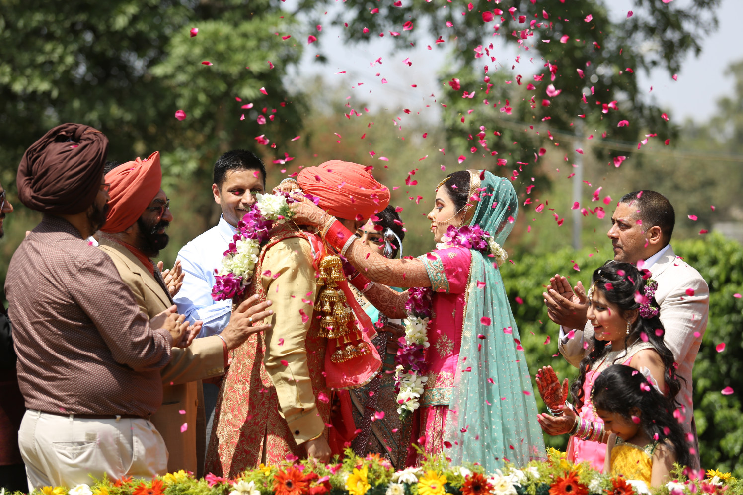 Celebratory Moment of the Jaimala Ceremony by Amit Kumar Wedding-photography | Weddings Photos & Ideas