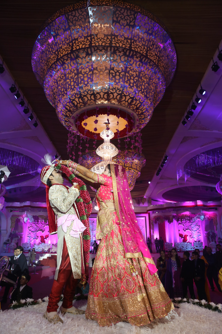 The Joyous Occasion of Jaimala Ceremony by Amit Kumar Wedding-photography | Weddings Photos & Ideas