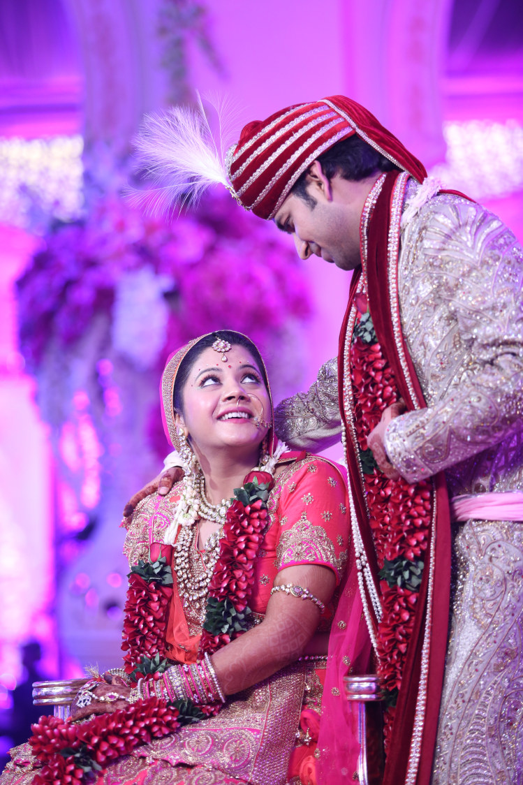 Candid Capture of the Bride and Groom During Their Wedding Ceremony by Amit Kumar Wedding-photography | Weddings Photos & Ideas