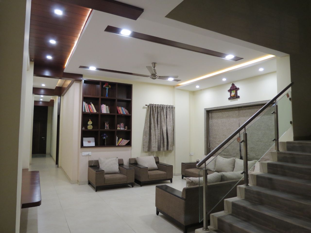Modern staircase by Rohan Tapkire Modern | Interior Design Photos & Ideas