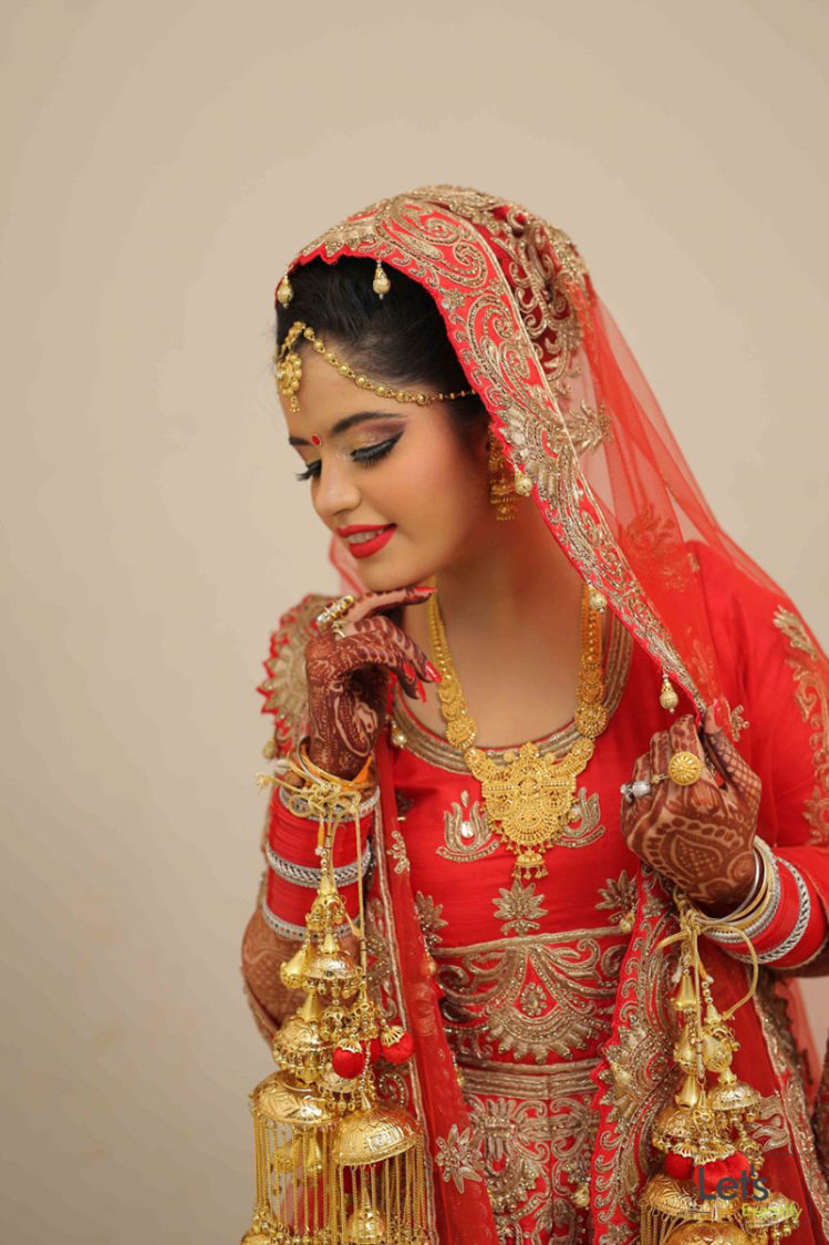 Delicate Bride by Let's Eventify Wedding-photography Bridal-jewellery-and-accessories | Weddings Photos & Ideas