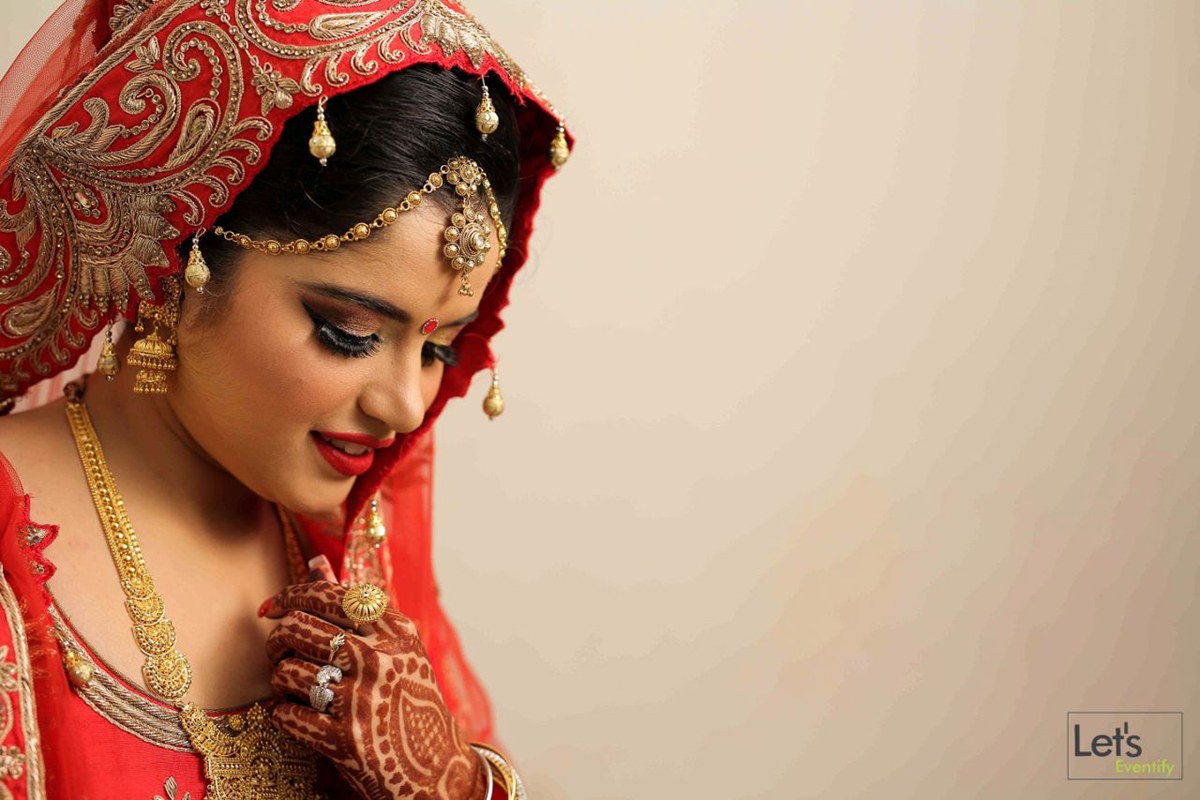 Mesmerising by Let's Eventify Wedding-photography Bridal-jewellery-and-accessories Bridal-makeup | Weddings Photos & Ideas