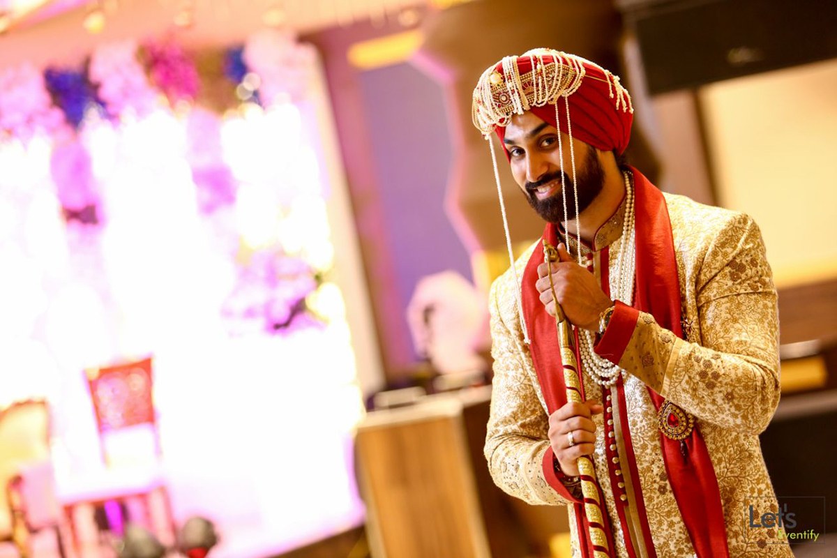 Dashing Punjabi Groom by Let's Eventify Wedding-photography Groom-wear-and-accessories | Weddings Photos & Ideas