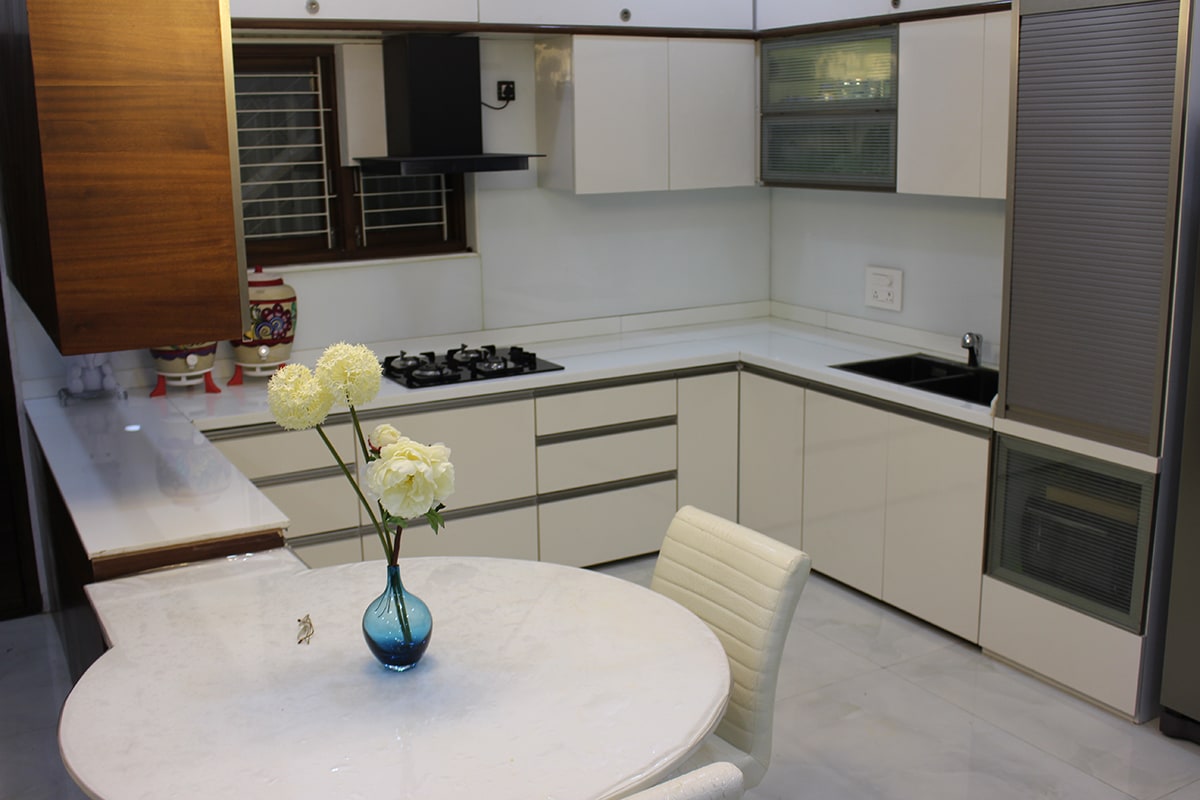Sweet and Simple Kitchen by Madhura Pawar-Gujarathi Modern | Interior Design Photos & Ideas