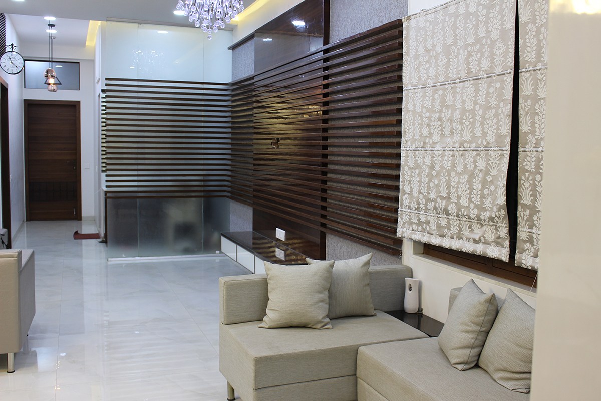 Stripes of woods by Madhura Pawar-Gujarathi Modern | Interior Design Photos & Ideas