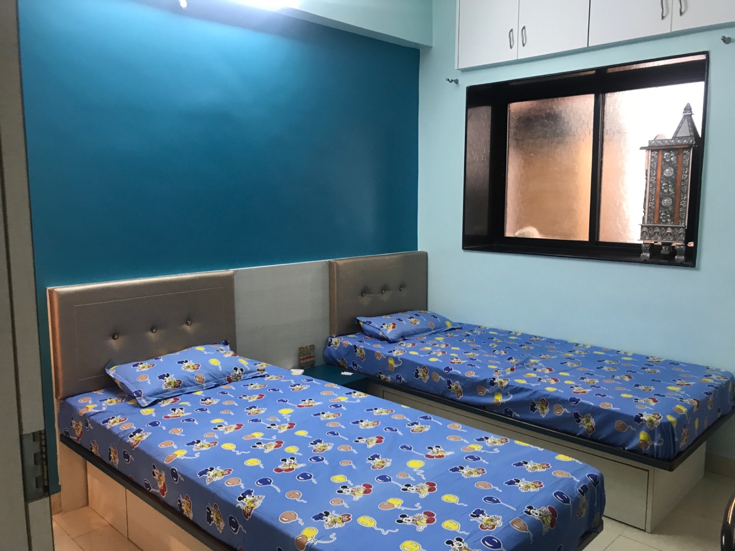 Twin Blues by Madhura Pawar-Gujarathi Contemporary | Interior Design Photos & Ideas