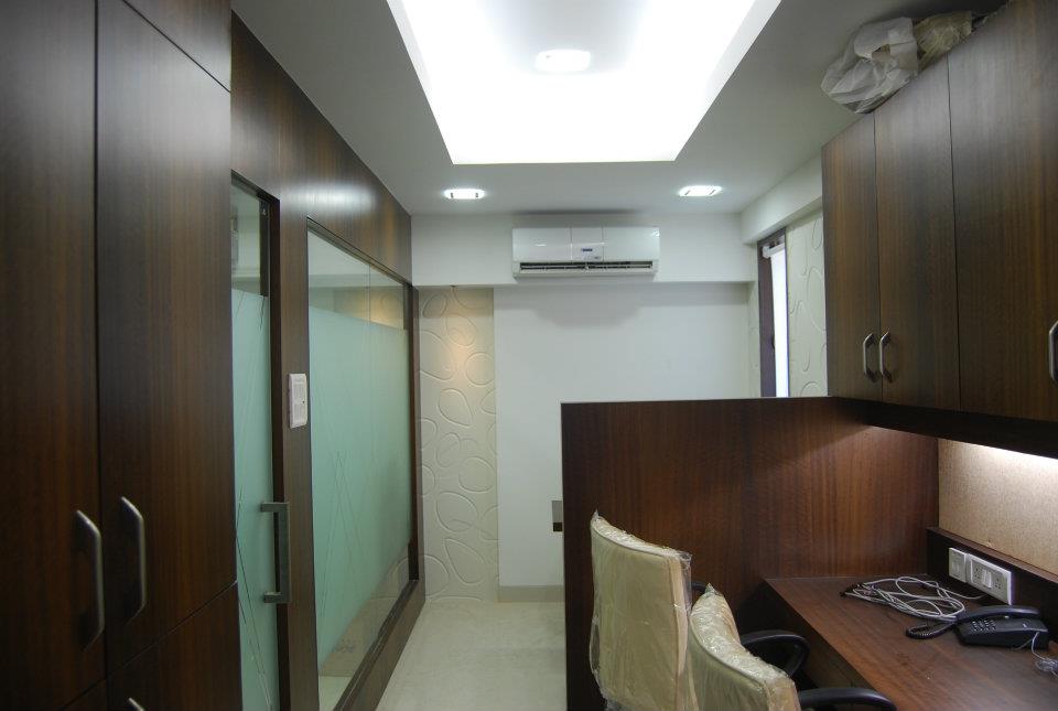 Wood Finished Office Cabin by Nilesh V. Gosavi Modern | Interior Design Photos & Ideas
