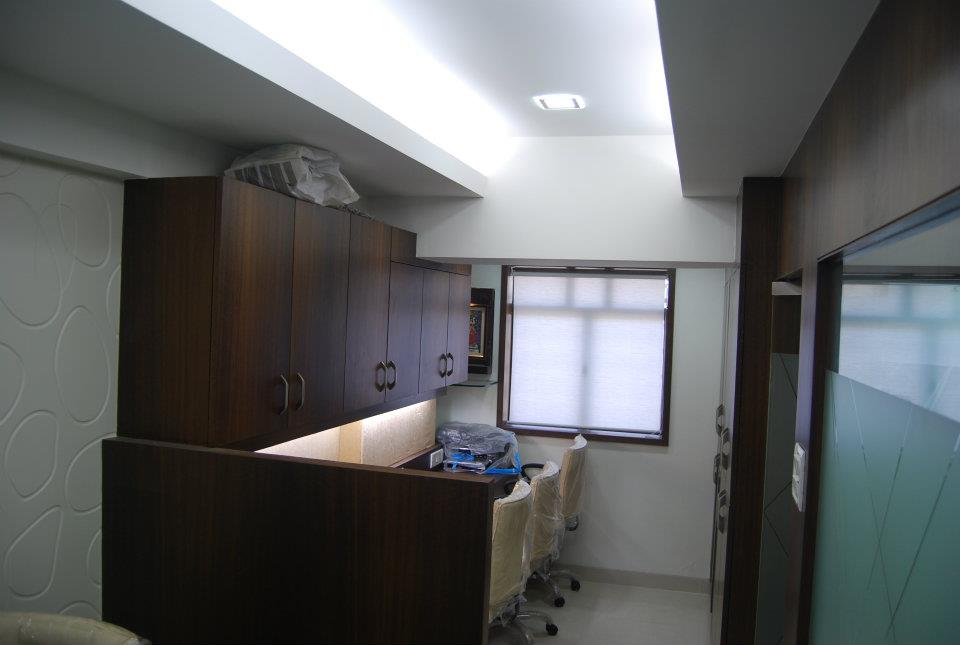 Modern Wood Finished Office Cellular Cabins by Nilesh V. Gosavi Modern | Interior Design Photos & Ideas