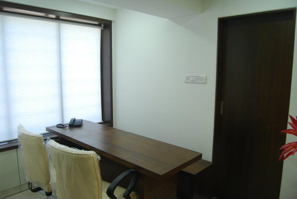 Minimalist Wooden Finished Cabin Space by Nilesh V. Gosavi Minimalistic | Interior Design Photos & Ideas