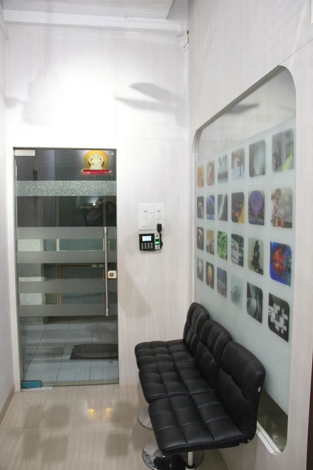 Commercial Space by Nilesh V. Gosavi Modern | Interior Design Photos & Ideas