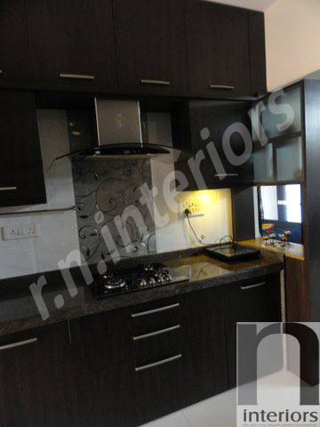 Modern parallel Modular Kitchen by Nilesh V. Gosavi Modular-kitchen Modern | Interior Design Photos & Ideas
