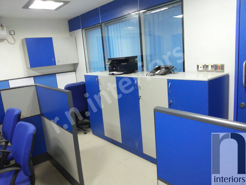 Modern Cellular Office Space by Nilesh V. Gosavi Modern | Interior Design Photos & Ideas