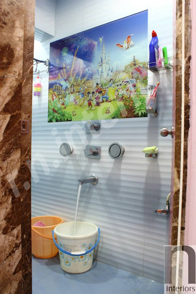 Pop bathroom Shower by Nilesh V. Gosavi Bathroom Modern | Interior Design Photos & Ideas