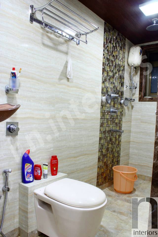 Modern Sleek BAthroom by Nilesh V. Gosavi Bathroom | Interior Design Photos & Ideas