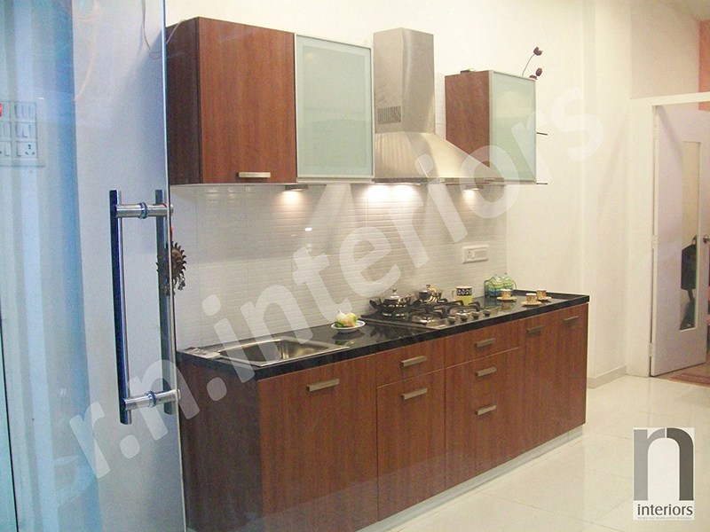 Minimalist Parallel Modular Kitchen by Nilesh V. Gosavi Modular-kitchen Minimalistic | Interior Design Photos & Ideas