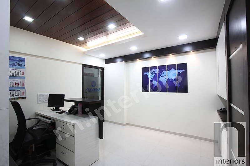 Modern Office Reception by Nilesh V. Gosavi Modern | Interior Design Photos & Ideas