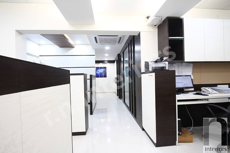 Modern Cellular Office space by Nilesh V. Gosavi Modern | Interior Design Photos & Ideas