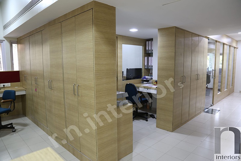 Modern Cellular office space by Nilesh V. Gosavi Modern | Interior Design Photos & Ideas