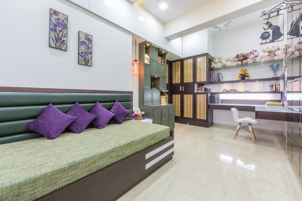Tulips by Sayed Qaseem Abbas Modern | Interior Design Photos & Ideas