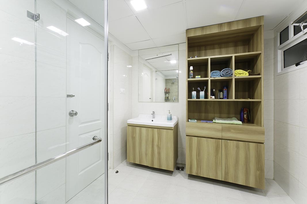 Modern Bathroom by Space-D Modern | Interior Design Photos & Ideas