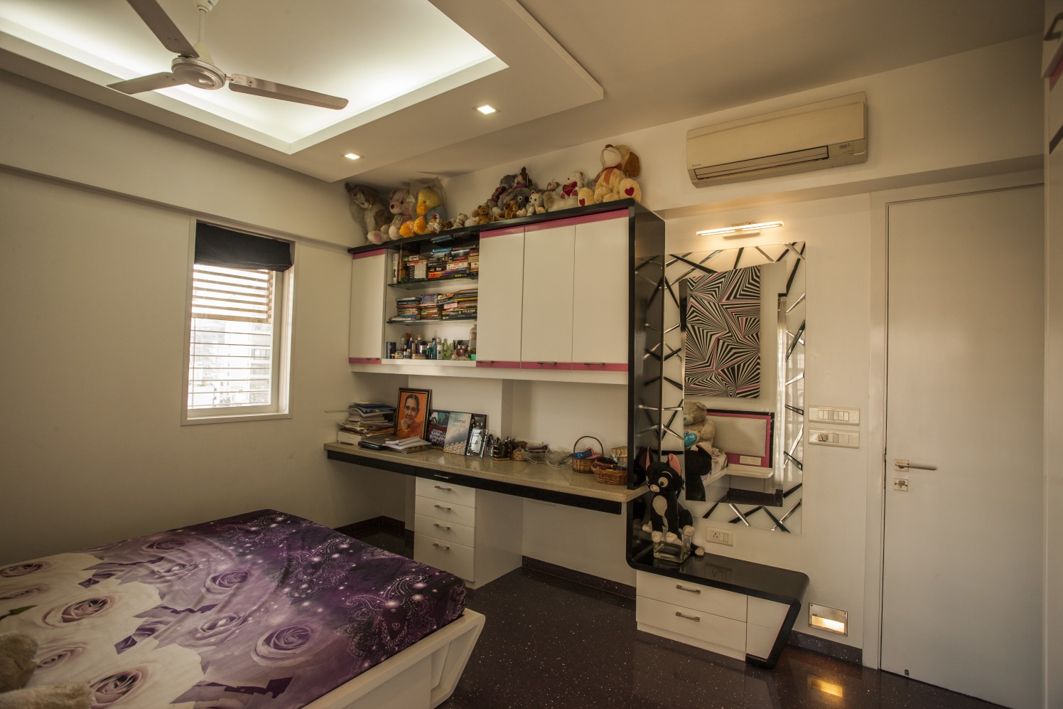 Childhood Memories by Plus One Interiors Bedroom Minimalistic | Interior Design Photos & Ideas
