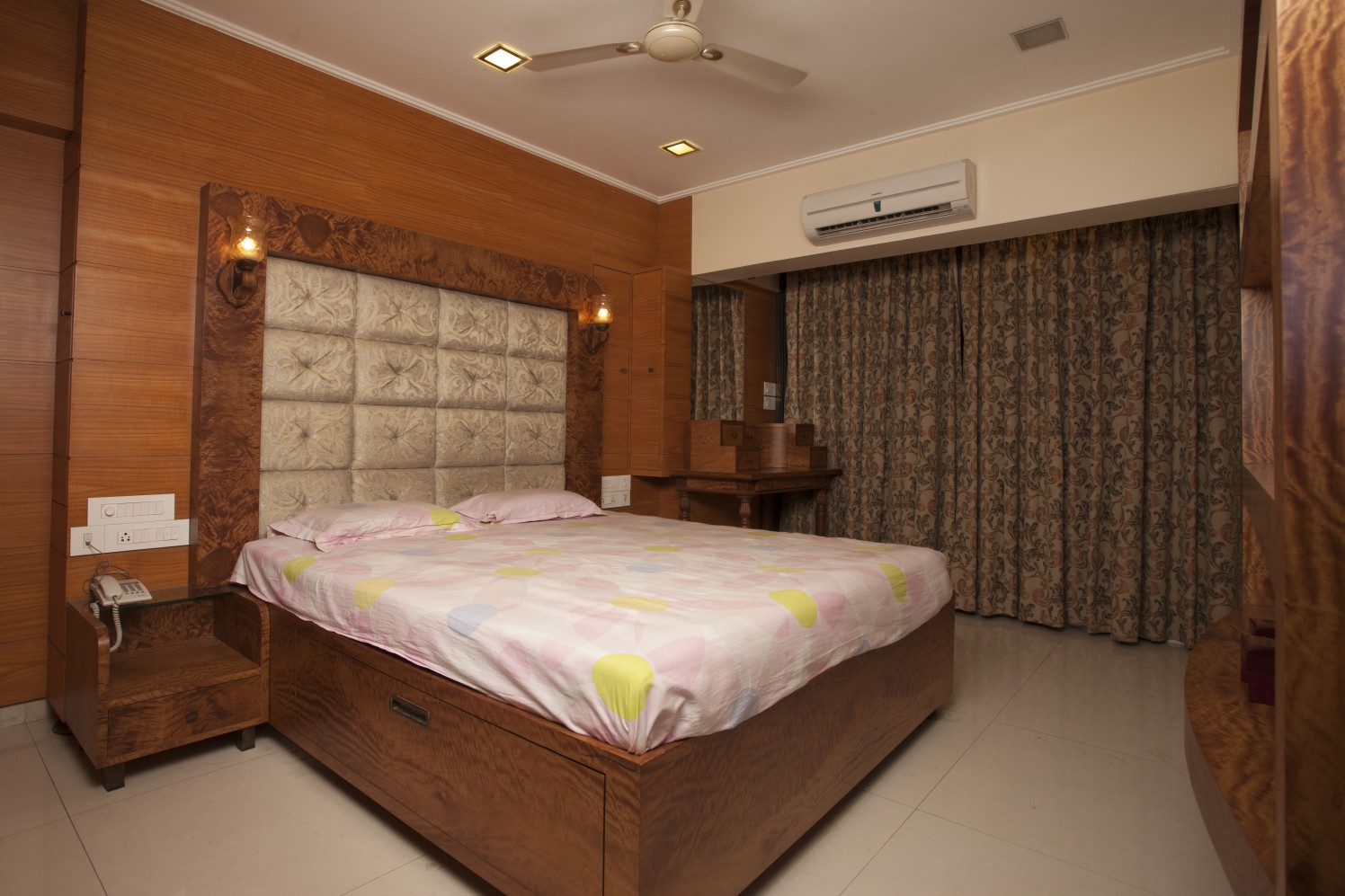 Luxurious Bedroom by Plus One Interiors Bedroom Contemporary | Interior Design Photos & Ideas
