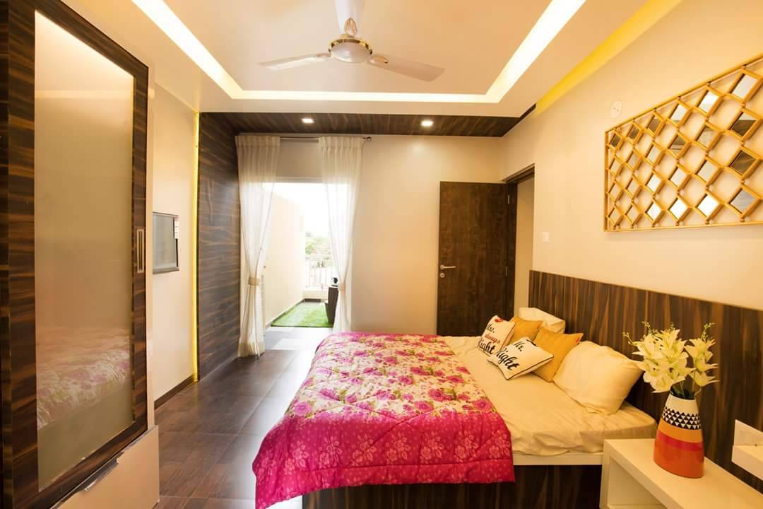 Modern Bedroom With Urban Finesse by reshma agarwal Modern | Interior Design Photos & Ideas