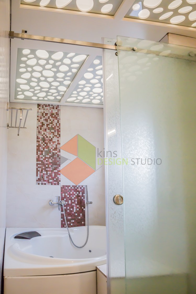 Jacuzzi Time by Kinnera Naresh Bathroom Contemporary | Interior Design Photos & Ideas