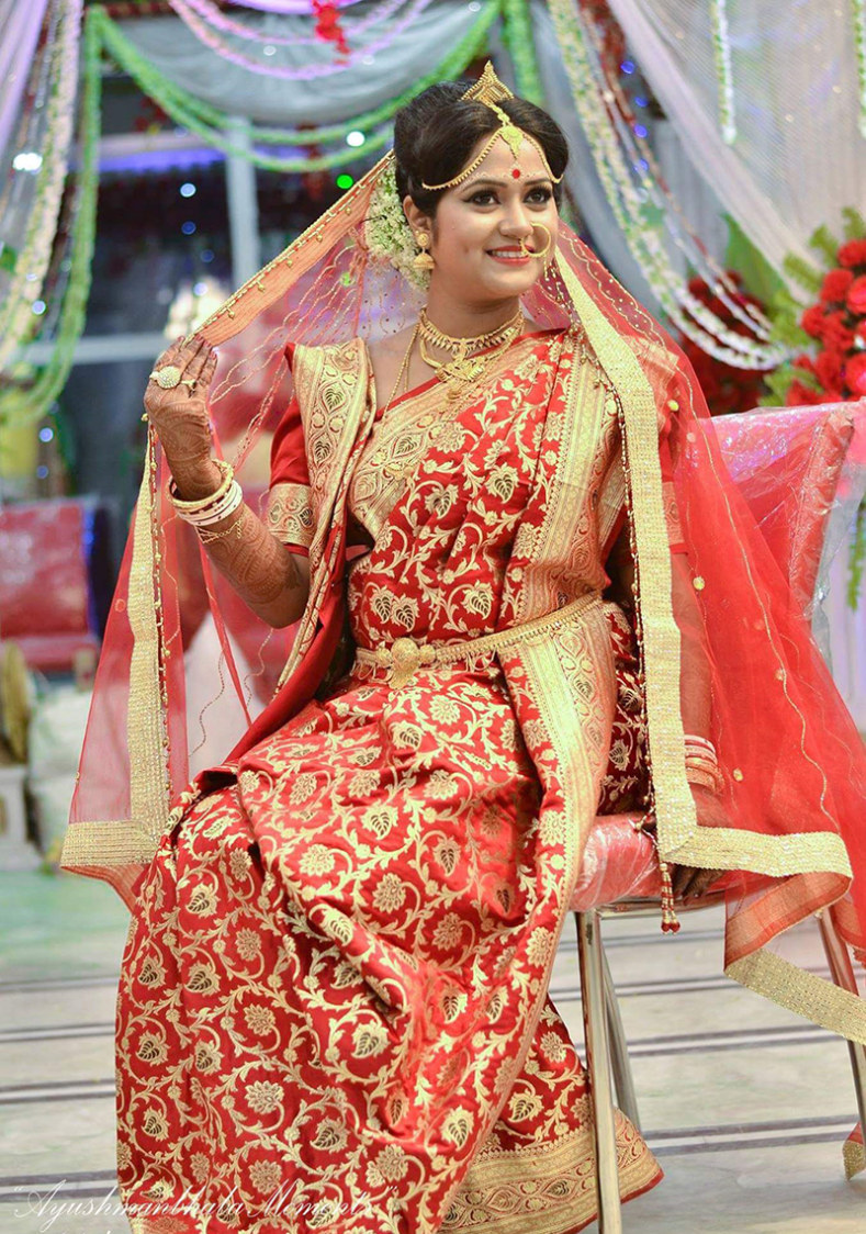 Bengali Bride Gaze by Ayushmanbhaba Moments Wedding-photography | Weddings Photos & Ideas