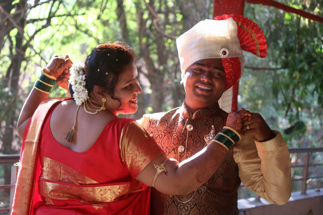 A Stellar Couple by Shubham Yelgunde Photography Wedding-photography Bridal-jewellery-and-accessories Groom-wear-and-accessories | Weddings Photos & Ideas