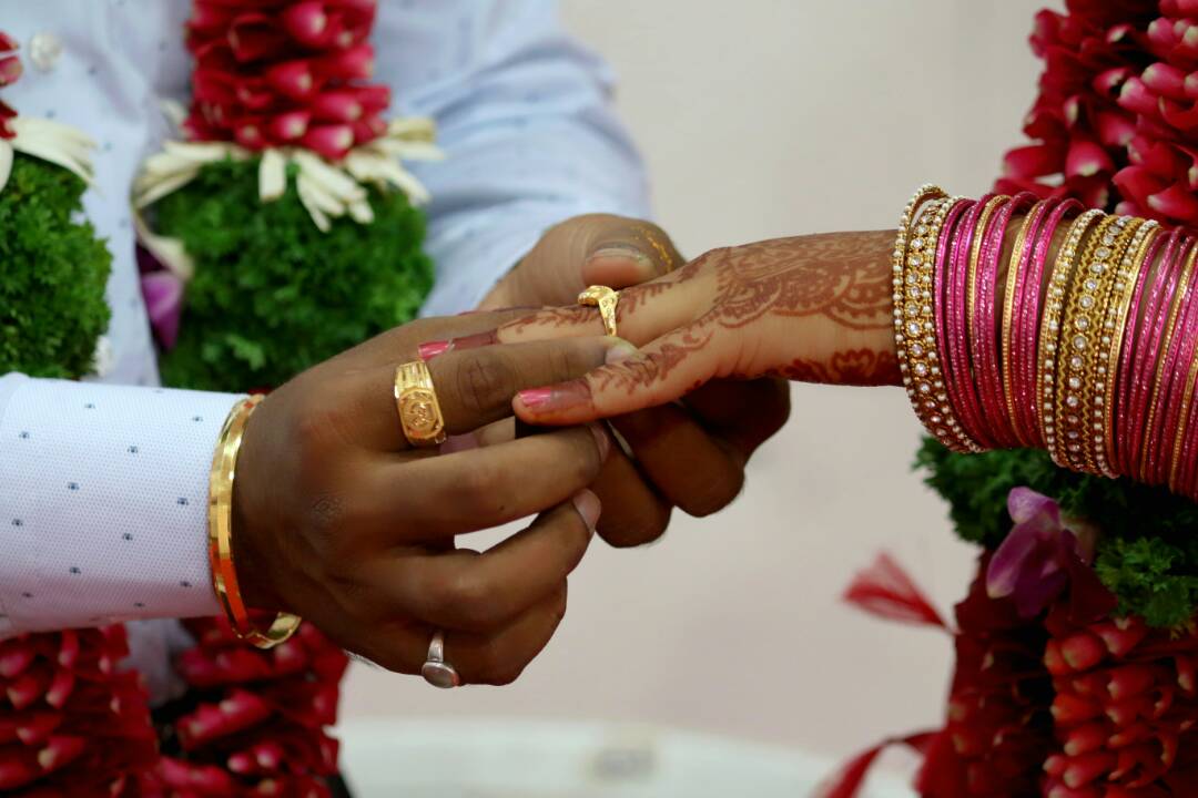 Engagement Day by Shubham Yelgunde Photography Wedding-photography Bridal-jewellery-and-accessories Groom-wear-and-accessories | Weddings Photos & Ideas