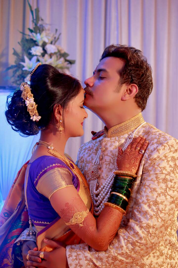 A Lovely Couple by Shubham Yelgunde Photography Wedding-photography Bridal-jewellery-and-accessories | Weddings Photos & Ideas