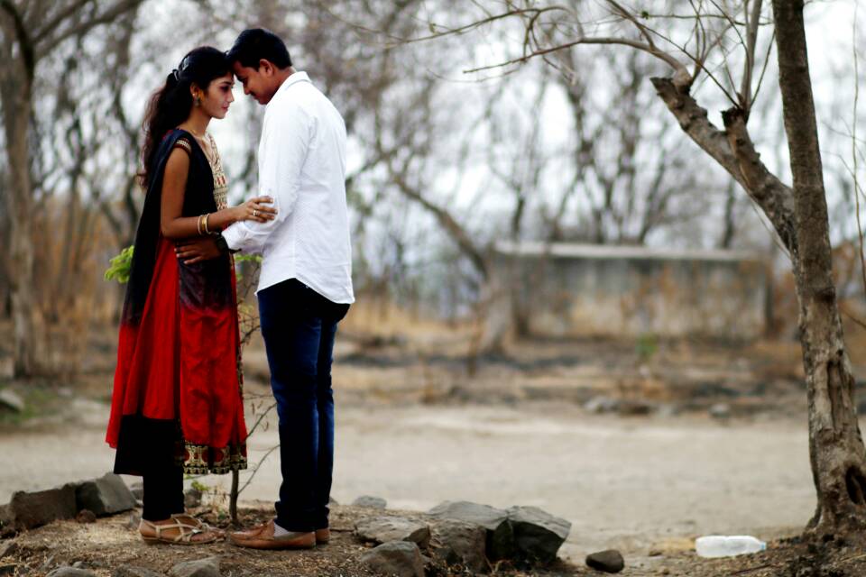 Love at first sight! by Shubham Yelgunde Photography Wedding-photography | Weddings Photos & Ideas