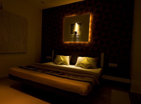 The Master Bedroom by Deepti Srivastava Bedroom Modern | Interior Design Photos & Ideas