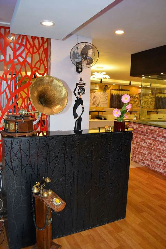 Uptown funk by Thirumalazhagan Modern | Interior Design Photos & Ideas