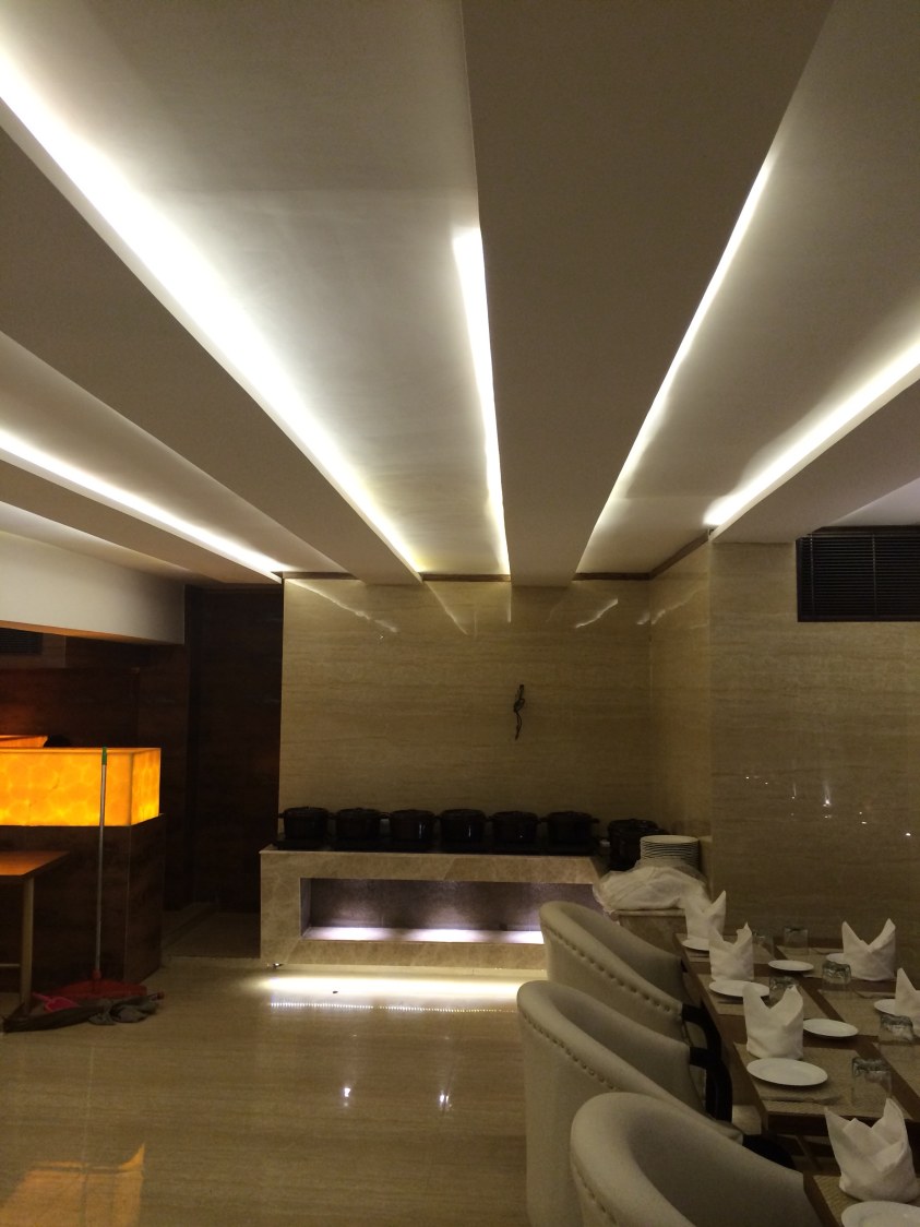 Brilliant lighting by Devesh Gajwani Modern | Interior Design Photos & Ideas