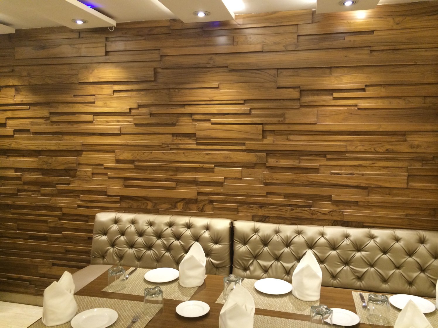 Brilliant woodwork by Devesh Gajwani Modern | Interior Design Photos & Ideas