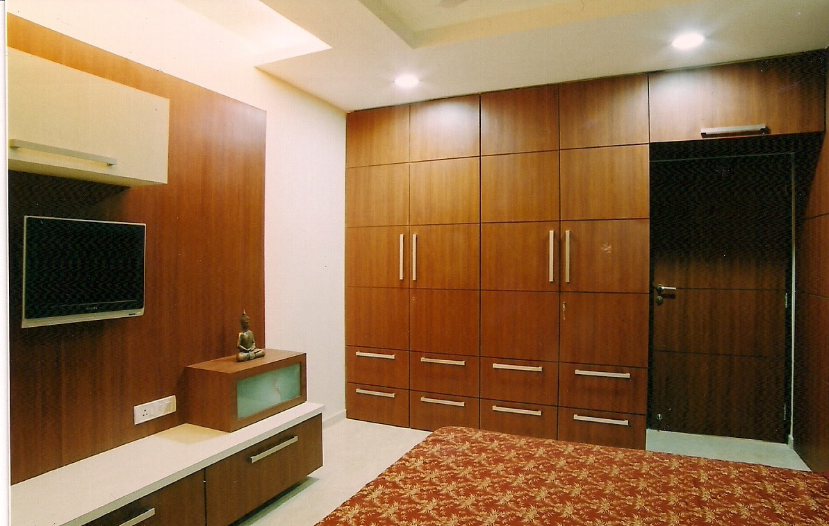 Brown And Red by Aparna Mayekar Varadkar Modern | Interior Design Photos & Ideas