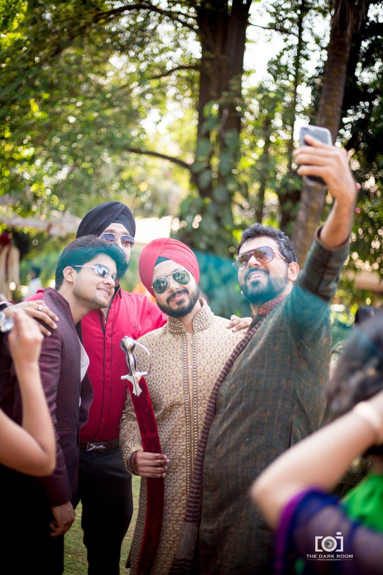 But first a selfie by The Dark Room Photography Wedding-photography | Weddings Photos & Ideas